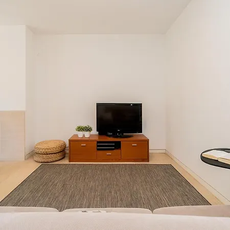 Apartment Family Relax For 6 With A Cosy Balcony